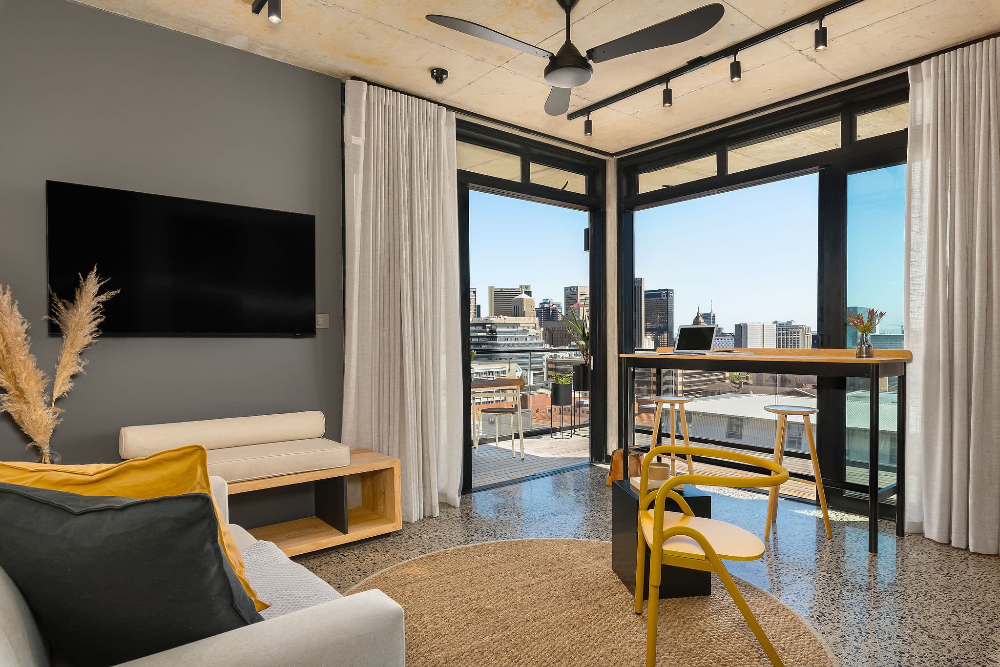 Superior 1 bedroom